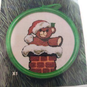 1980 Craftways Needlepunch Mini Embroidery Kit Christmas Chimney Teddy Bear #X1